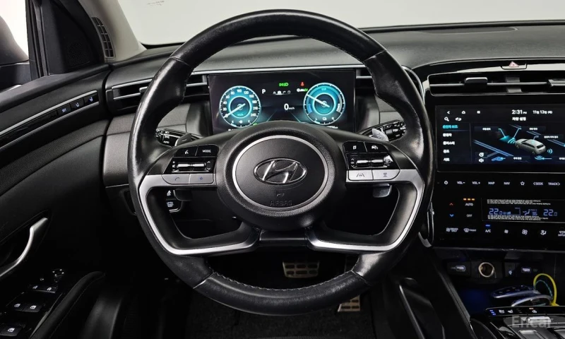 Hyundai Tucson, снимка 13 - Автомобили и джипове - 52660257