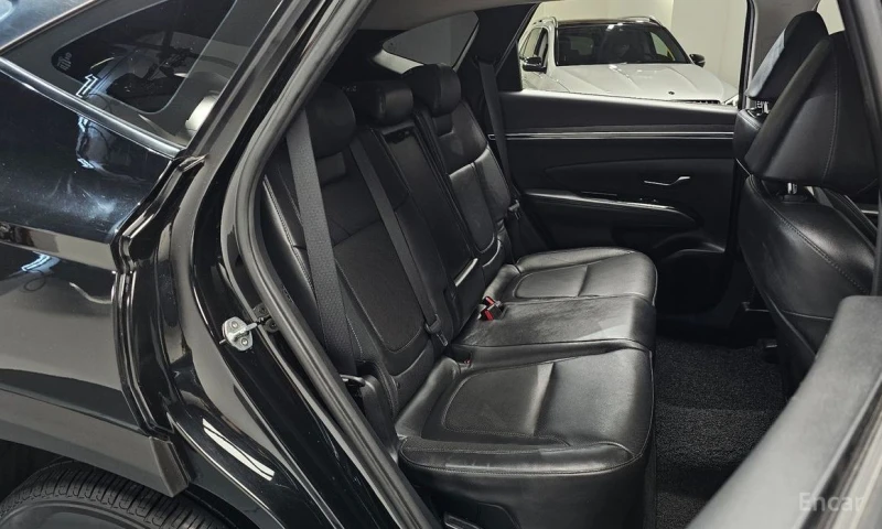 Hyundai Tucson, снимка 12 - Автомобили и джипове - 52660257