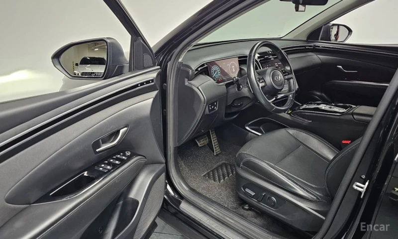 Hyundai Tucson, снимка 11 - Автомобили и джипове - 52660257