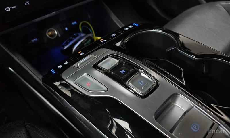 Hyundai Tucson, снимка 9 - Автомобили и джипове - 52660257