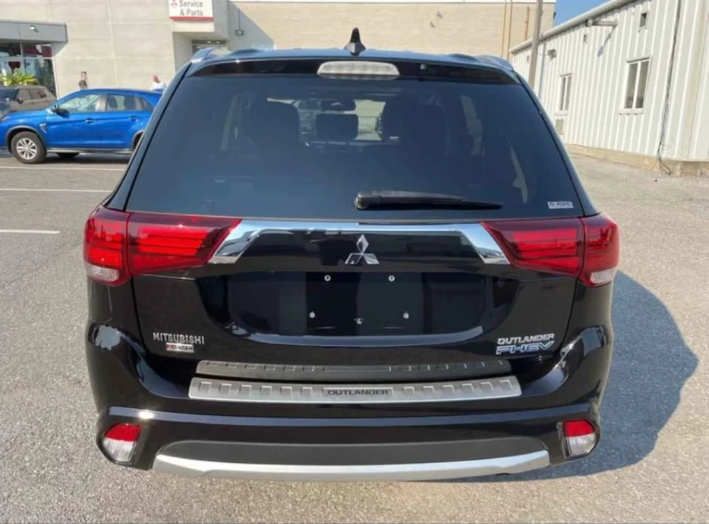 Mitsubishi Outlander PHEV * * CARFAX * * АВТО КРЕДИТ * * , снимка 4 - Автомобили и джипове - 52854449