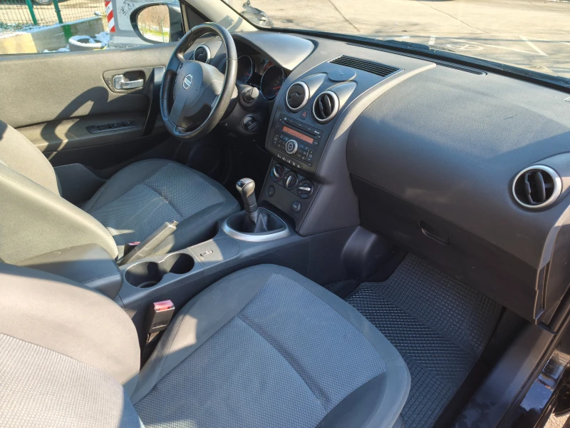 Nissan Qashqai, снимка 10 - Автомобили и джипове - 53132239