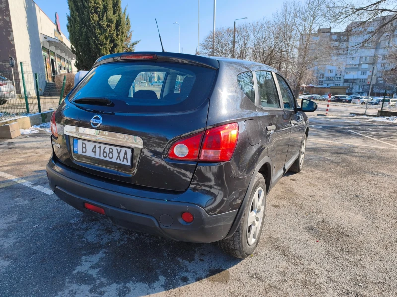 Nissan Qashqai, снимка 6 - Автомобили и джипове - 53132239