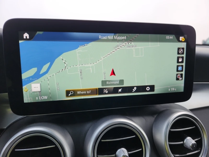 Mercedes-Benz GLC 300 4matic * CARFAX* ОПЦИЯ ЗА ФИНАНСИРАНЕ* , снимка 7 - Автомобили и джипове - 53174019