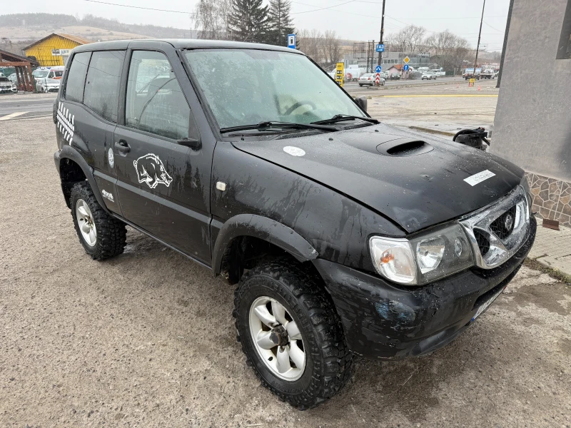 Nissan Terrano 2.7 TDI !БЕЗ РЪЖДИ!, снимка 3 - Автомобили и джипове - 53304883