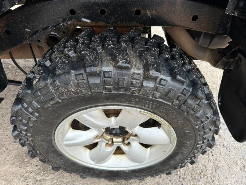 Nissan Terrano 2.7 TDI !БЕЗ РЪЖДИ!, снимка 12 - Автомобили и джипове - 53304883