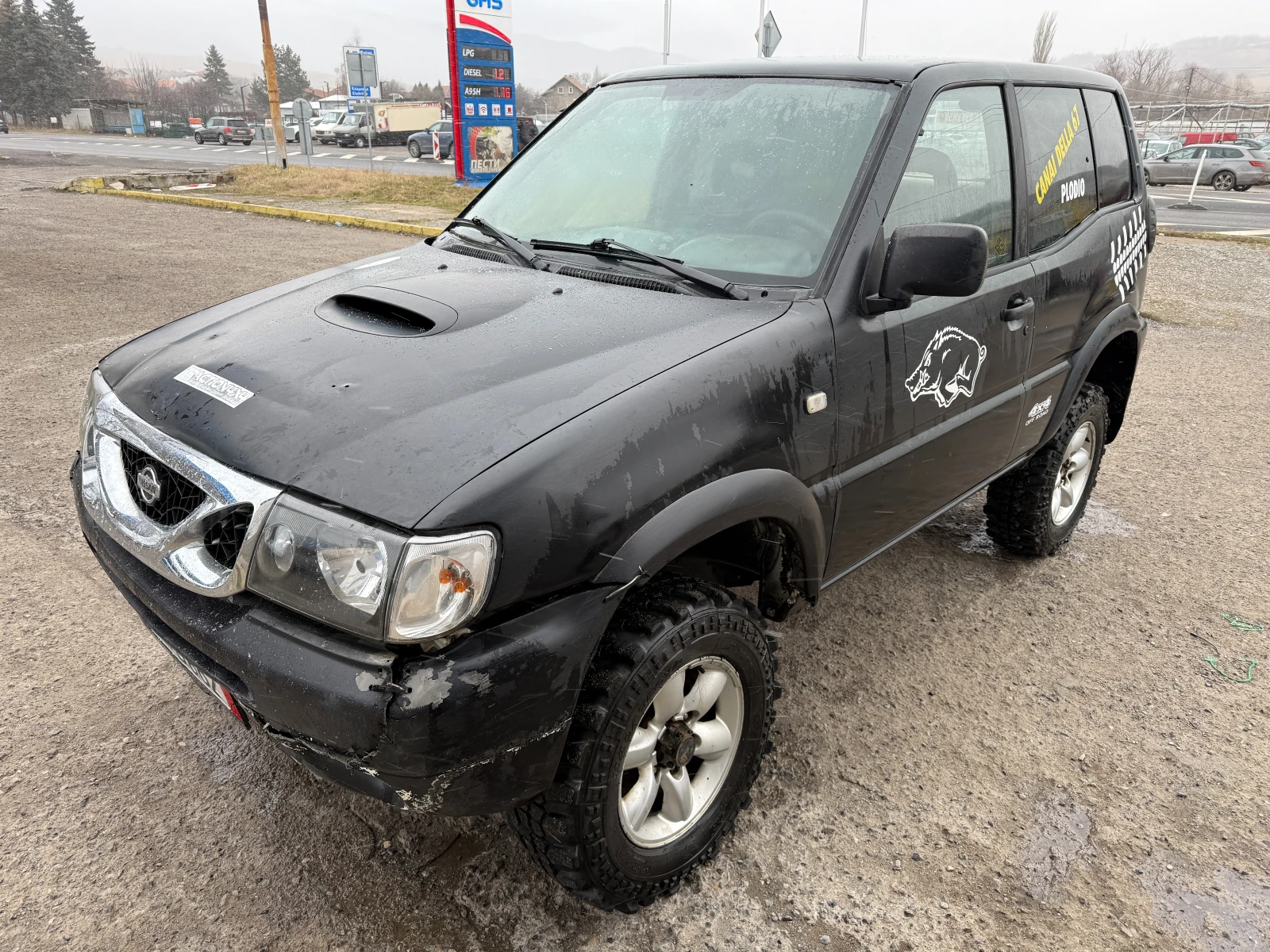 Nissan Terrano 2.7 TDI !БЕЗ РЪЖДИ!, снимка 1