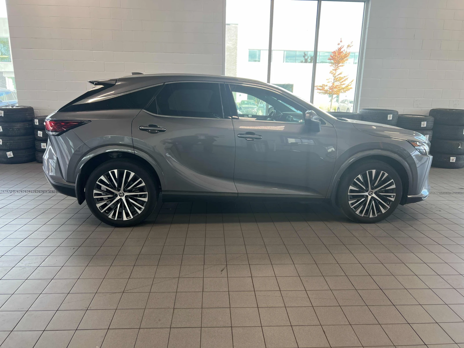 Lexus RX 350 Hybrid (Carfax) - изображение 4