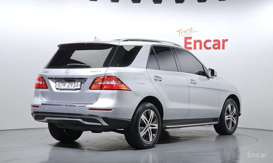 Mercedes-Benz ML 350  - изображение 2