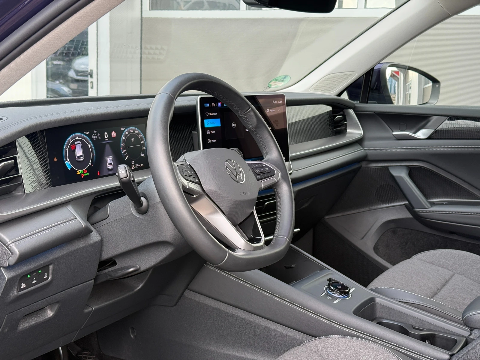 VW Tayron 1.5 eTSI  DSG , снимка 9 - Автомобили и джипове - 53334454