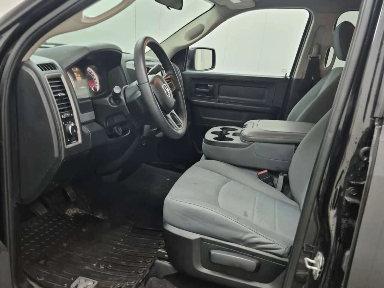 Dodge RAM 1500 * EXPRESS * CARFAX * ЦЕНА ДО БГ, снимка 7 - Автомобили и джипове - 54080765