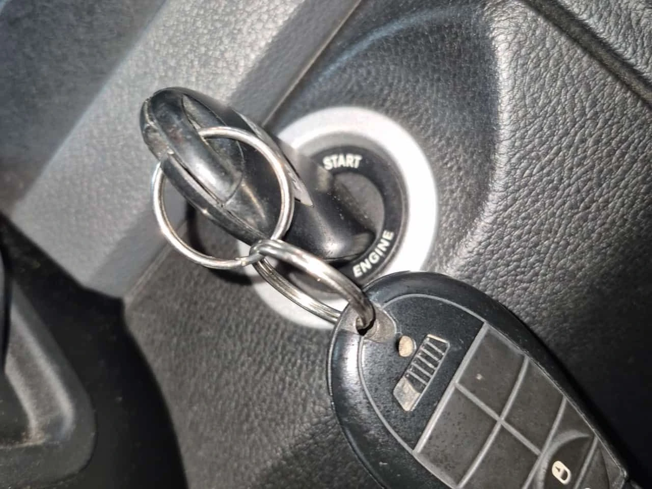 Dodge RAM 1500 * EXPRESS * CARFAX * ЦЕНА ДО БГ, снимка 10 - Автомобили и джипове - 54080765