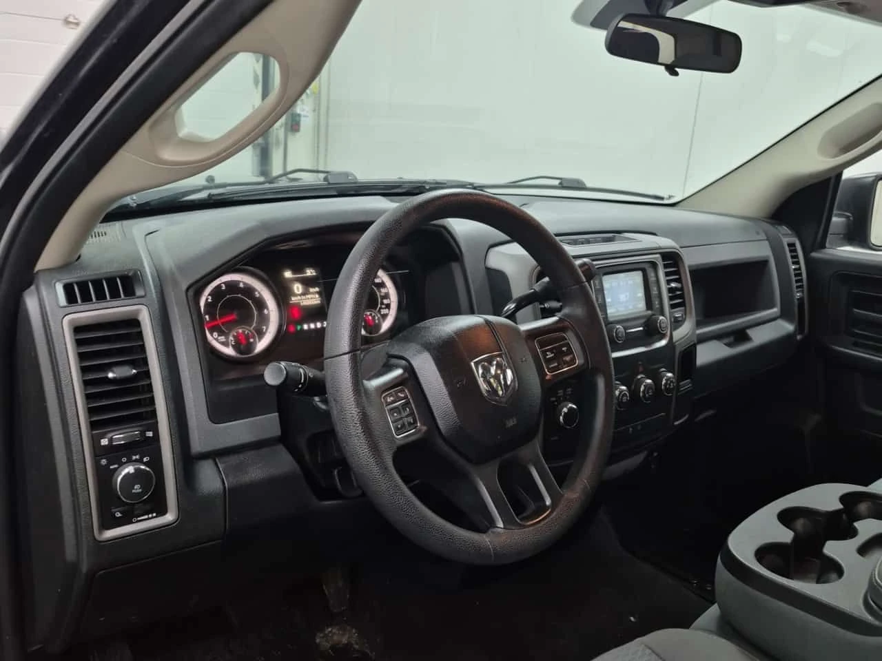 Dodge RAM 1500 * EXPRESS * CARFAX * ЦЕНА ДО БГ, снимка 8 - Автомобили и джипове - 54080765