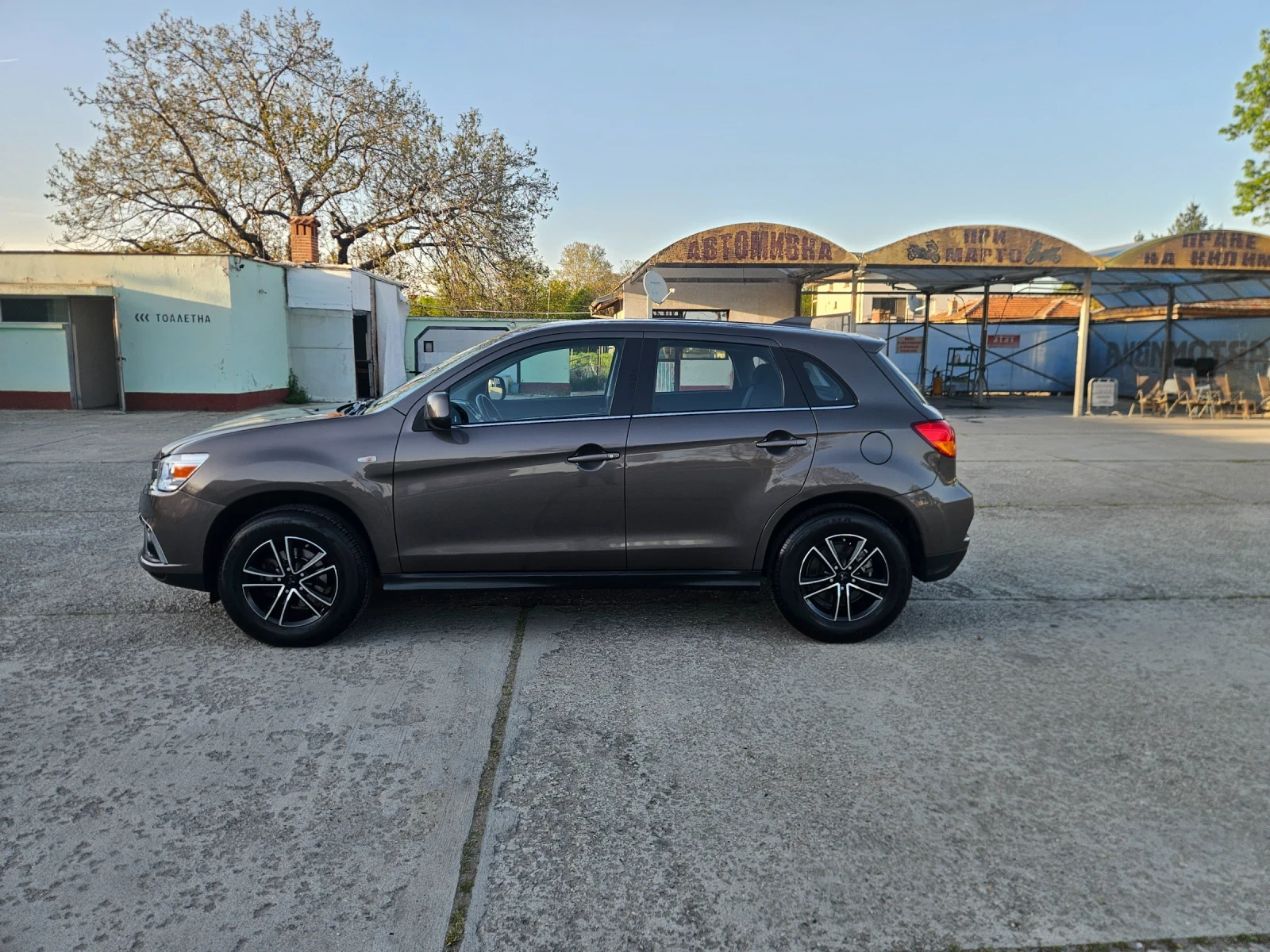 Mitsubishi ASX 64000.km Edition 100, снимка 3 - Автомобили и джипове - 54478578