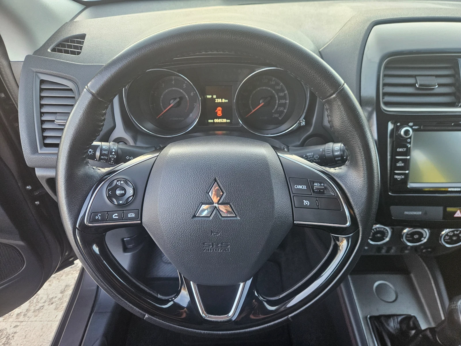 Mitsubishi ASX 64000.km Edition 100, снимка 10 - Автомобили и джипове - 54478578