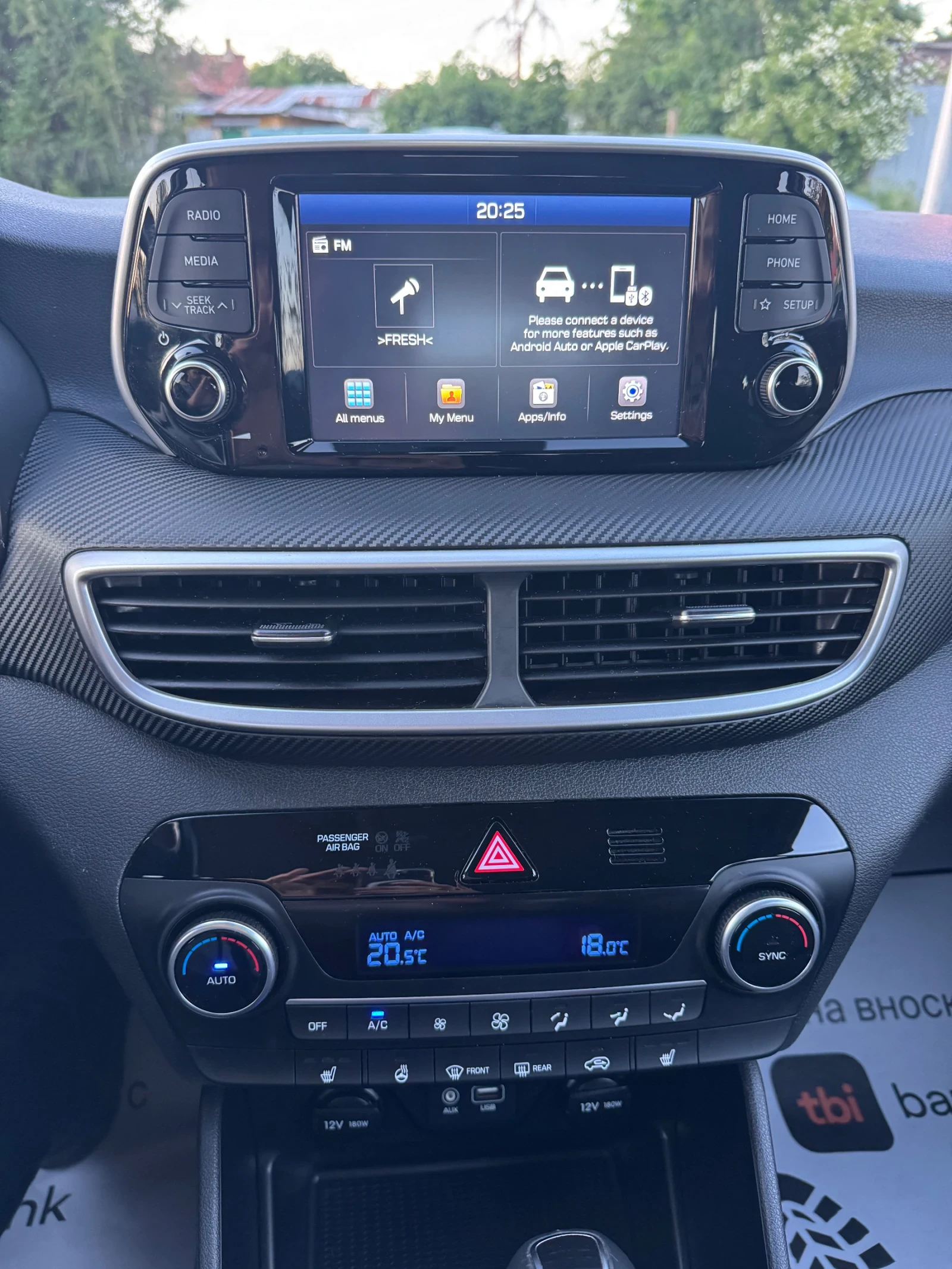 Hyundai Tucson 1.6CRDi 4x4 * * * 83500км.* * * , снимка 12 - Автомобили и джипове - 54584065