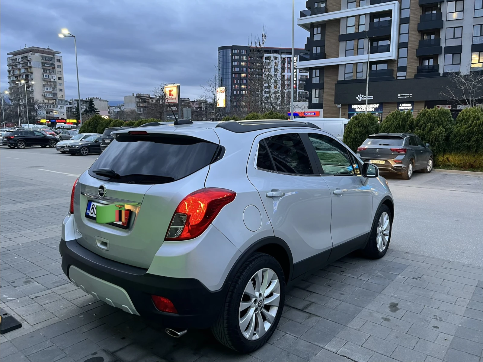 Opel Mokka 1.4 Tutbo Бензи-Газ!!, снимка 5 - Автомобили и джипове - 54897099