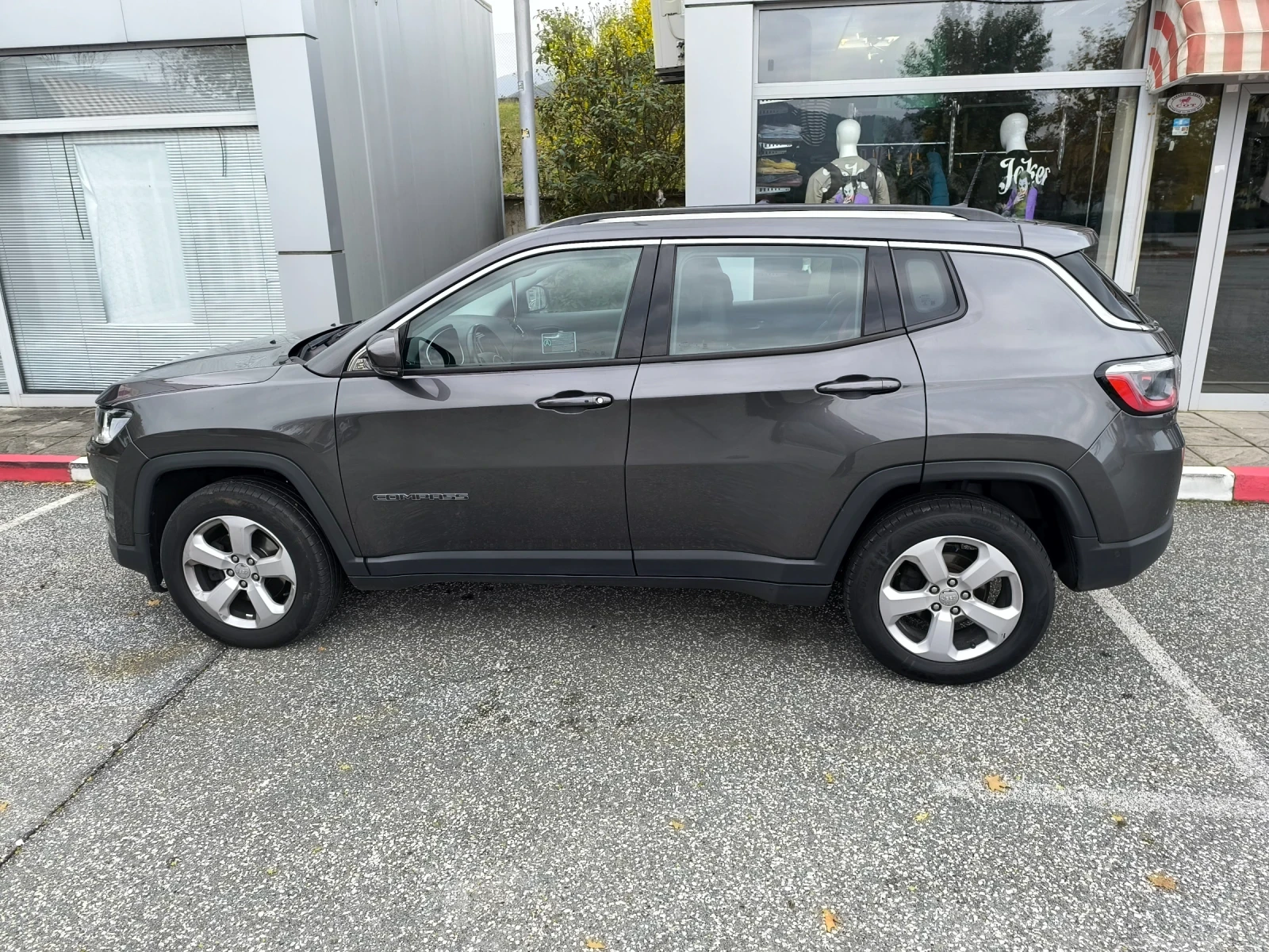 Jeep Compass, снимка 2 - Автомобили и джипове - 55271964