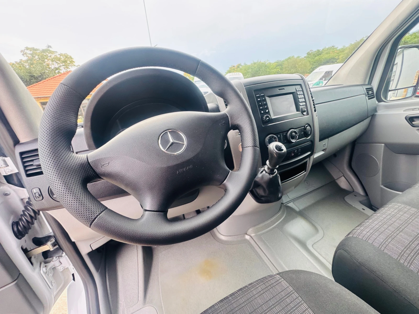 Mercedes-Benz Sprinter 316 Хладилен!Немски!КАТО НОВ!ТОП!ТОП!ТОП!НАВИ!КЛИМАТР!, снимка 5 - Бусове и автобуси - 55968253
