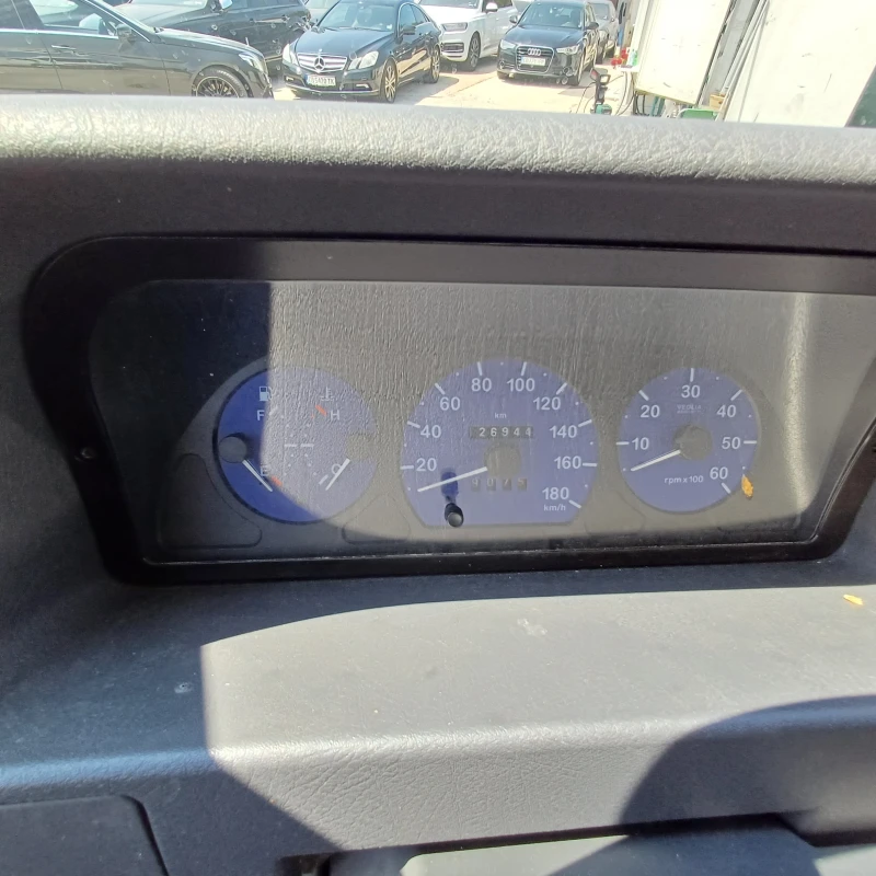 Кемпер LMC Автоматик , снимка 15 - Каравани и кемпери - 51190160