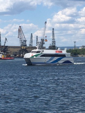 Моторна яхта Собствено производство катамаран, снимка 1 - Воден транспорт - 45336219