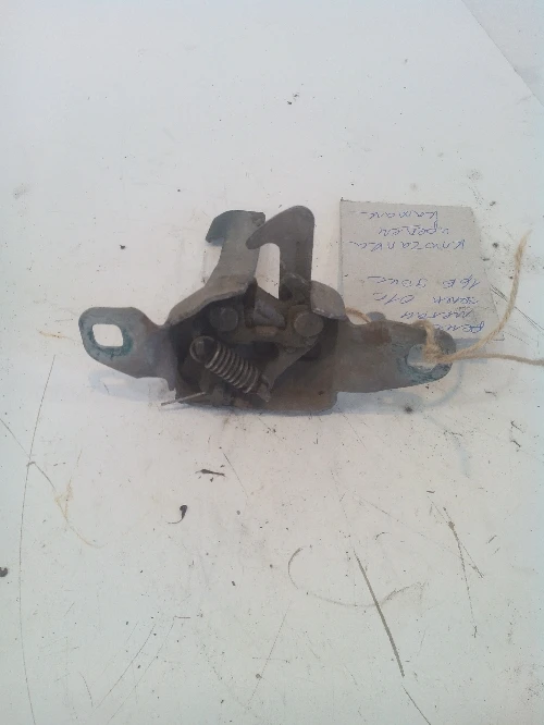 Ключалка преден капак Рено Меган 1.6 бензин