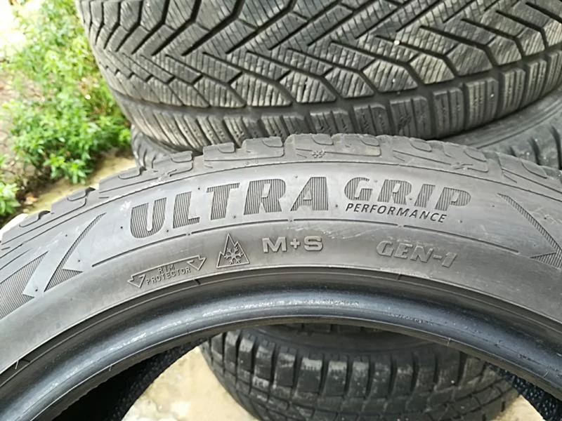 Гуми Зимни 225/50R17, снимка 4 - Гуми и джанти - 23080297