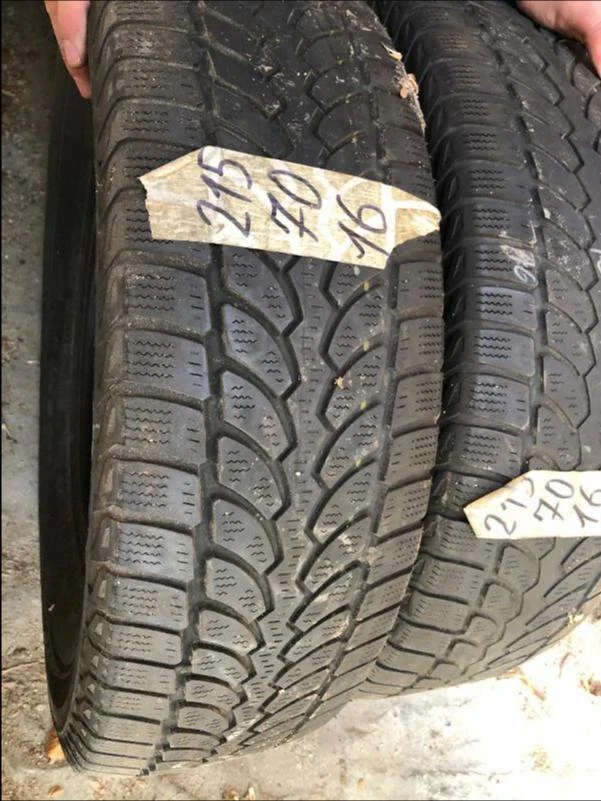 Гуми Зимни 215/70R16, снимка 1 - Гуми и джанти - 46829753