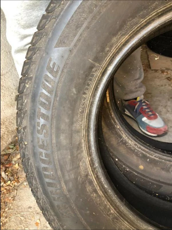 Гуми Зимни 215/70R16, снимка 3 - Гуми и джанти - 46829753