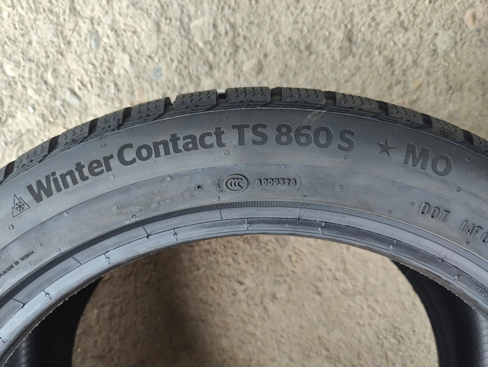 Гуми Зимни 245/45R19, снимка 9 - Гуми и джанти - 56069745