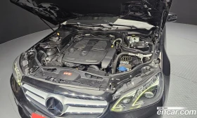 Mercedes-Benz E 350 E350 4MATIC Avantgarde, снимка 4