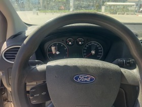 Ford Focus 1.8 бензин, снимка 9 - Автомобили и джипове - 45012051