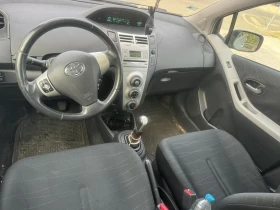 Toyota Yaris 1.3 , снимка 6