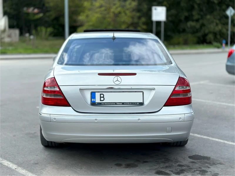 Mercedes-Benz E 500, снимка 5 - Автомобили и джипове - 47281270