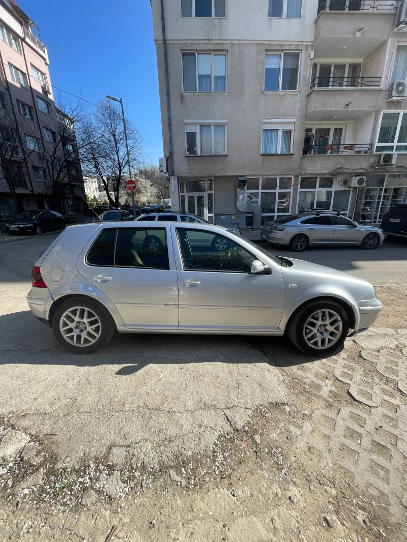 VW Golf 2.3, снимка 4 - Автомобили и джипове - 47394282