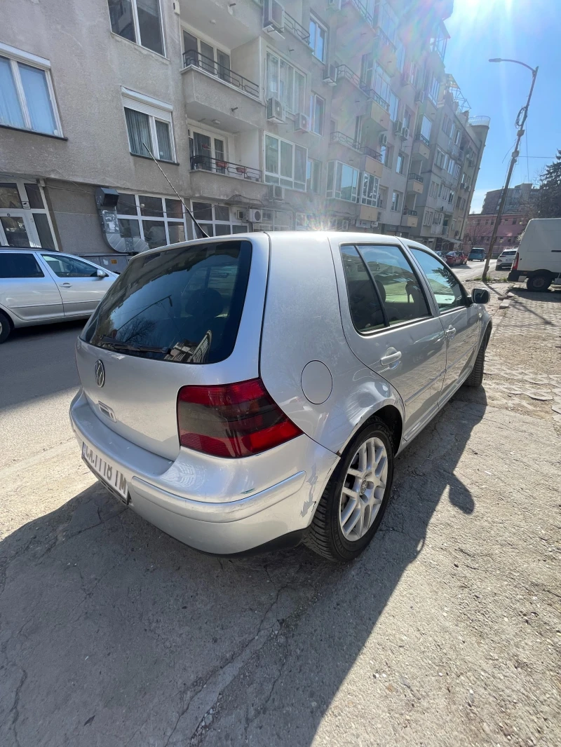 VW Golf 2.3, снимка 5 - Автомобили и джипове - 47394282