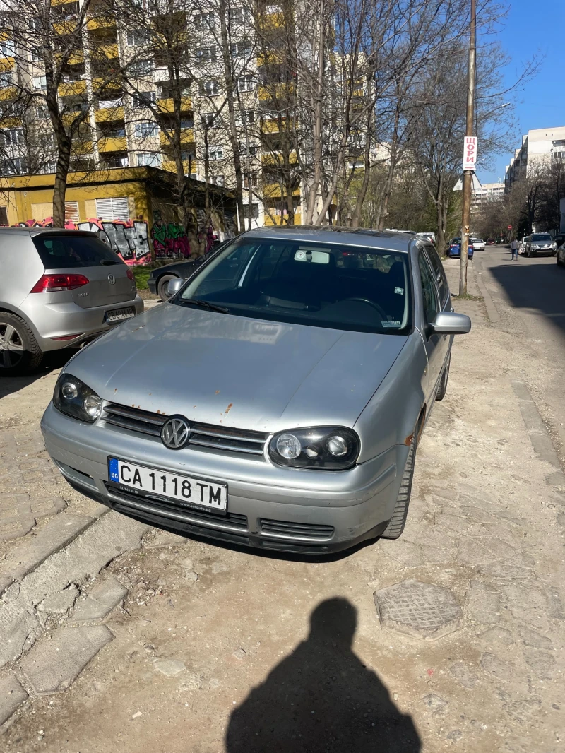 VW Golf 2.3, снимка 1 - Автомобили и джипове - 47394282