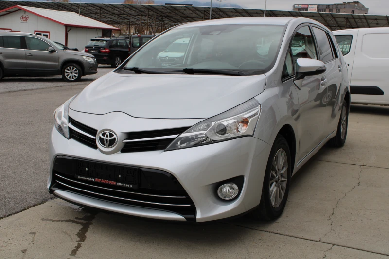 Toyota Verso 1.6 Бензин, снимка 1 - Автомобили и джипове - 47992150