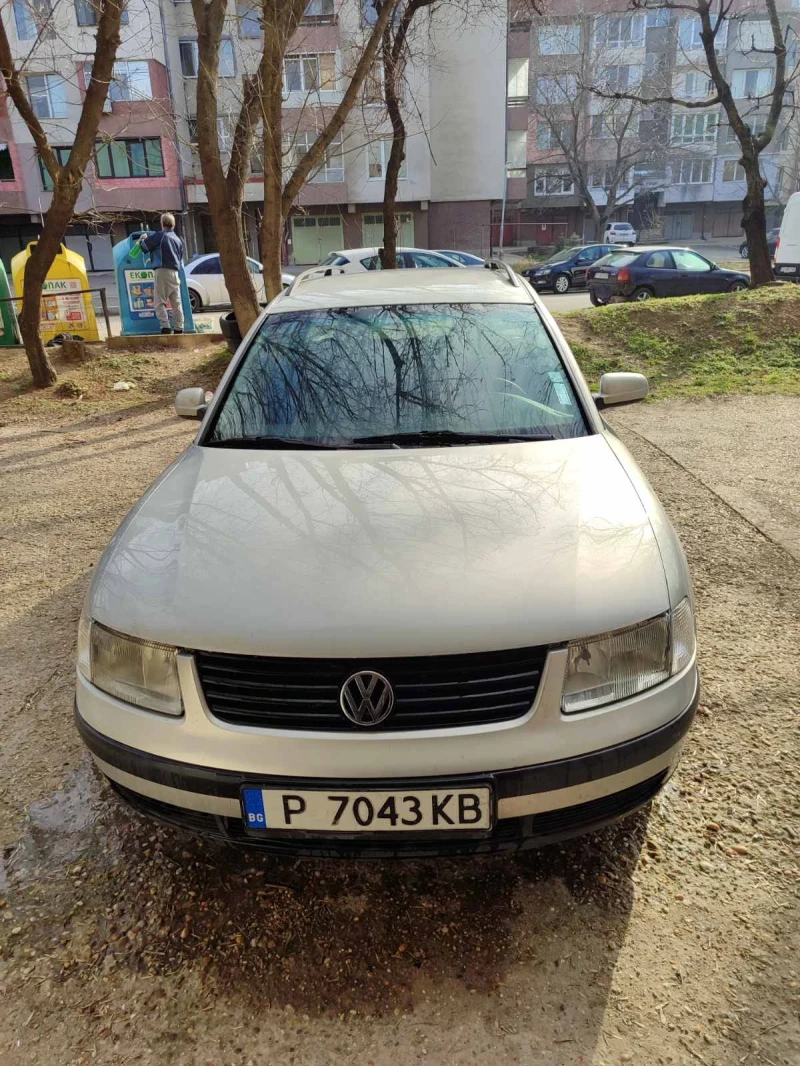 VW Passat, снимка 1 - Автомобили и джипове - 49178276