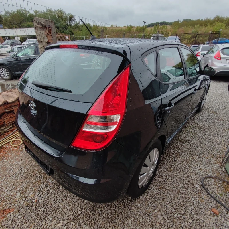 Hyundai I30 1.6* CRDI* KLIMATRONIK* FACE* 90ks* , снимка 4 - Автомобили и джипове - 51935014