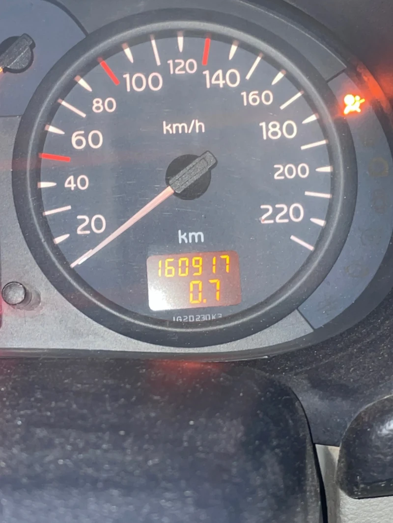 Renault Clio, снимка 8 - Автомобили и джипове - 52296918