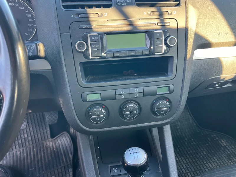 VW Golf 1.9 90коня 2008г 186000км! Реални, снимка 12 - Автомобили и джипове - 52793654