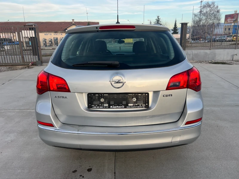 Opel Astra 1.6cdti, снимка 5 - Автомобили и джипове - 52817076