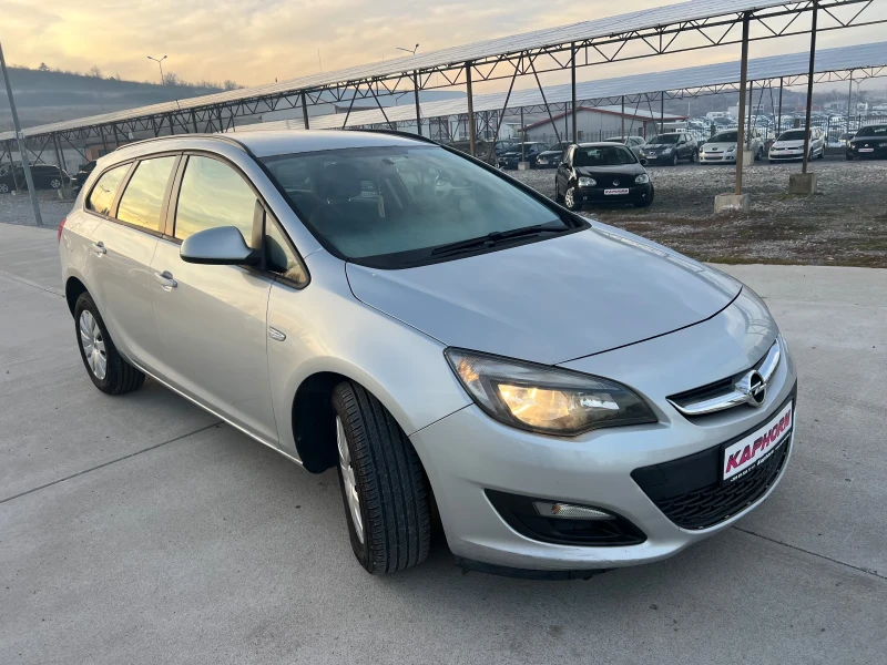 Opel Astra 1.6cdti, снимка 9 - Автомобили и джипове - 52817076