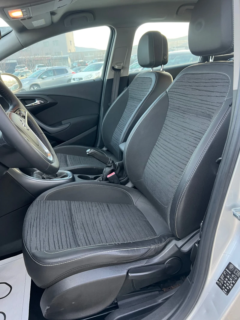 Opel Astra 1.6cdti, снимка 11 - Автомобили и джипове - 52817076