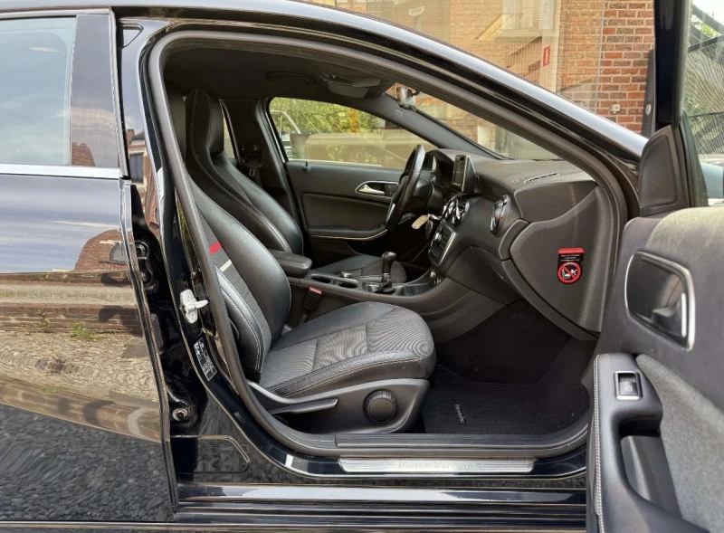 Mercedes-Benz A 180 Sport, снимка 6 - Автомобили и джипове - 53313346