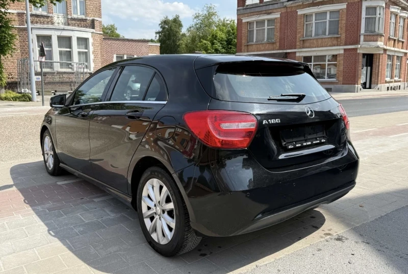 Mercedes-Benz A 180 Sport, снимка 4 - Автомобили и джипове - 53313346