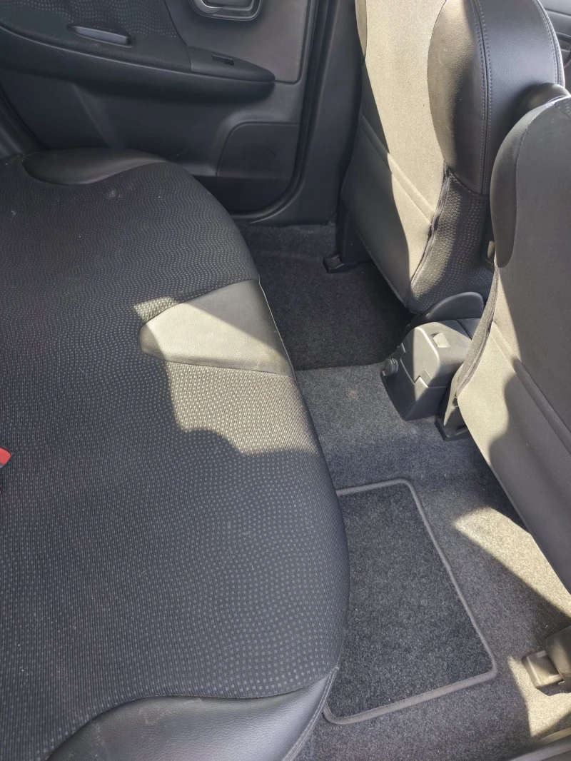 Nissan Note, снимка 4 - Автомобили и джипове - 53490512