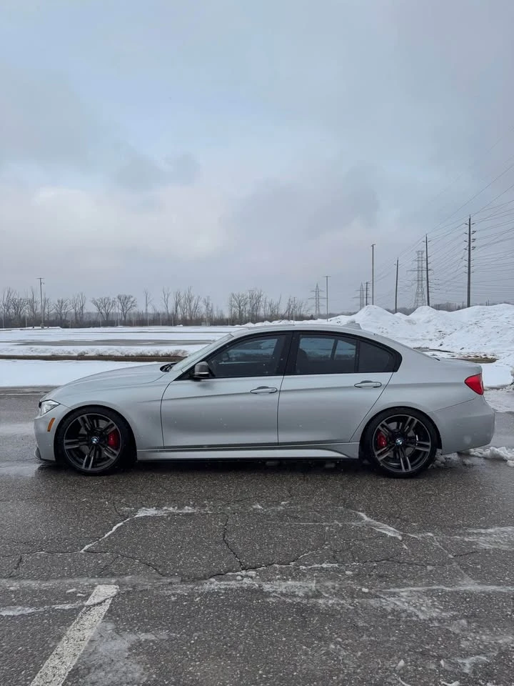 BMW 335 MANUAL С РЕГИСТРАЦИЯ & АВТО КРЕДИТ, снимка 8 - Автомобили и джипове - 53605234