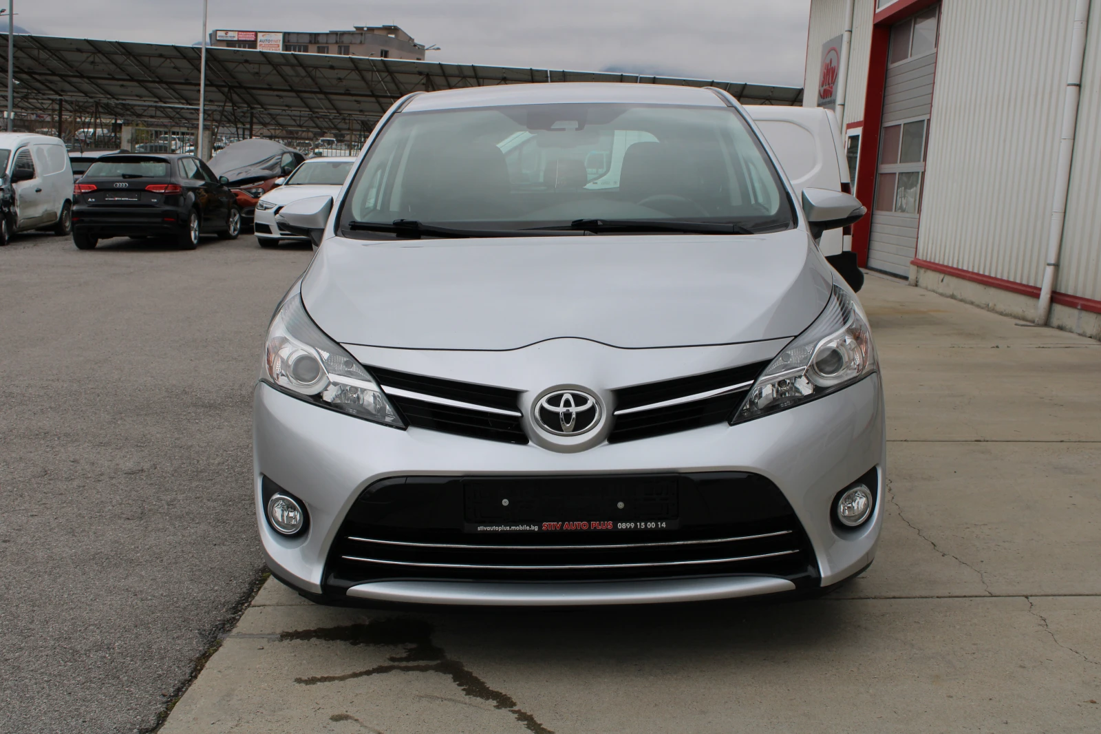 Toyota Verso 1.6 Бензин - изображение 2